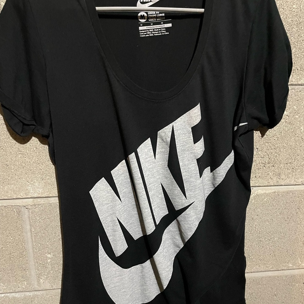 Black Nike tshirt